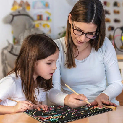 Buntes Kratzpapier-Set für Kinder mit Holzstift – Kreatives Notizbuch aus ungiftigem Material, fördert die Fantasie und Kreativität 6