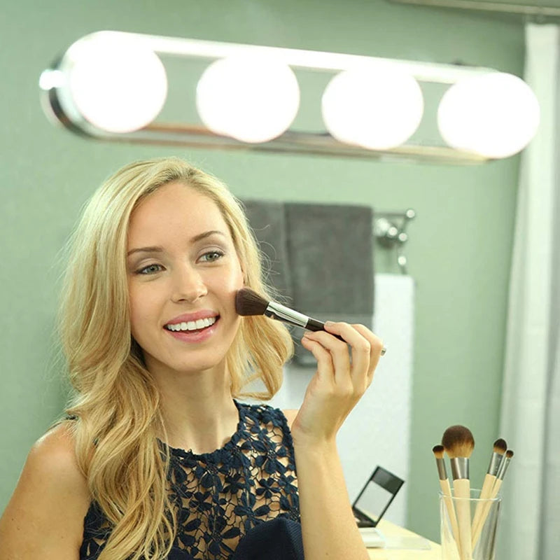 LED Kosmetikspiegel mit Saugnäpfen – 4-flammiger Schminkspiegel für Badezimmer und Reisen, kabellos, natürliche Beleuchtung 4