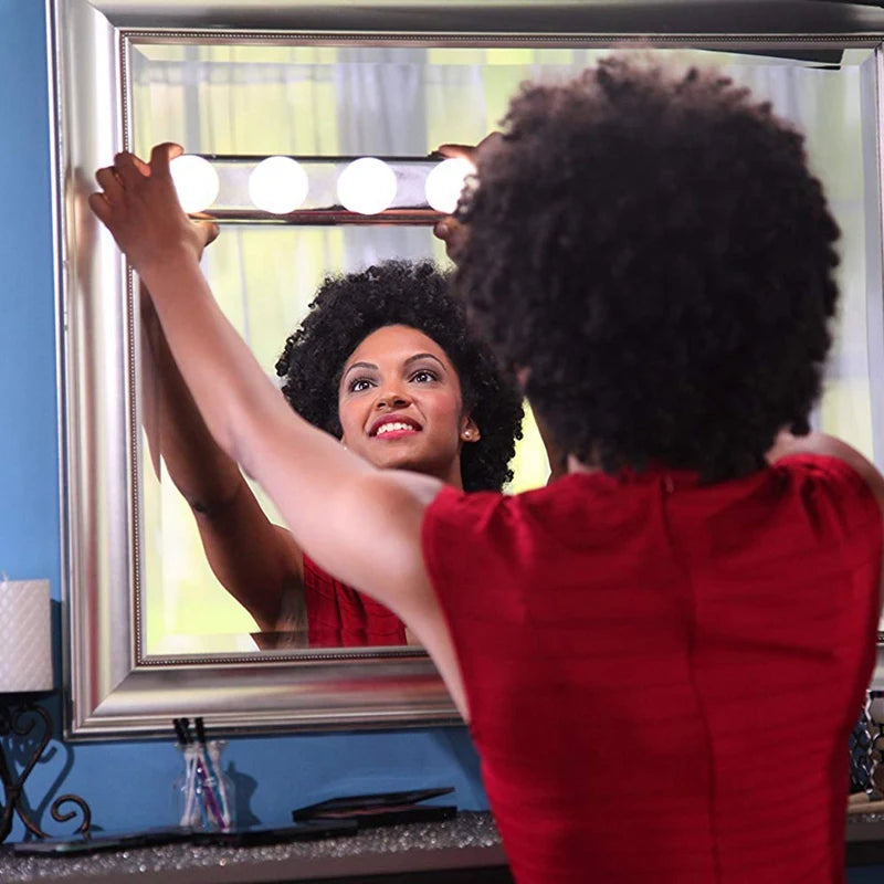 LED Kosmetikspiegel mit Saugnäpfen – 4-flammiger Schminkspiegel für Badezimmer und Reisen, kabellos, natürliche Beleuchtung 5